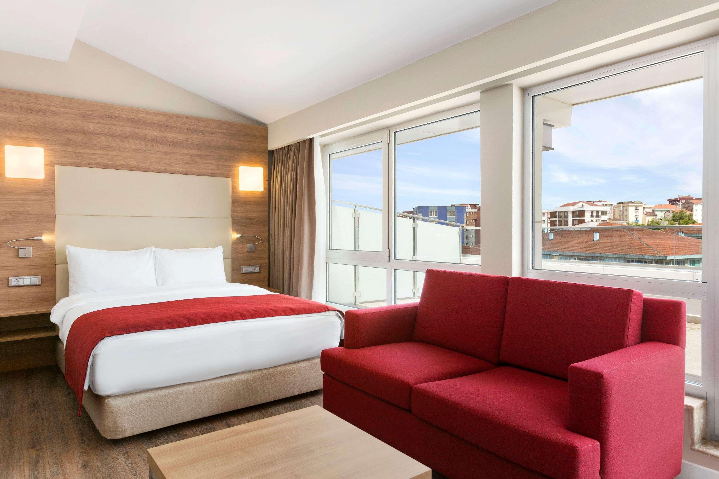 Ramada Encore Istanbul Kartal Εξωτερικό φωτογραφία