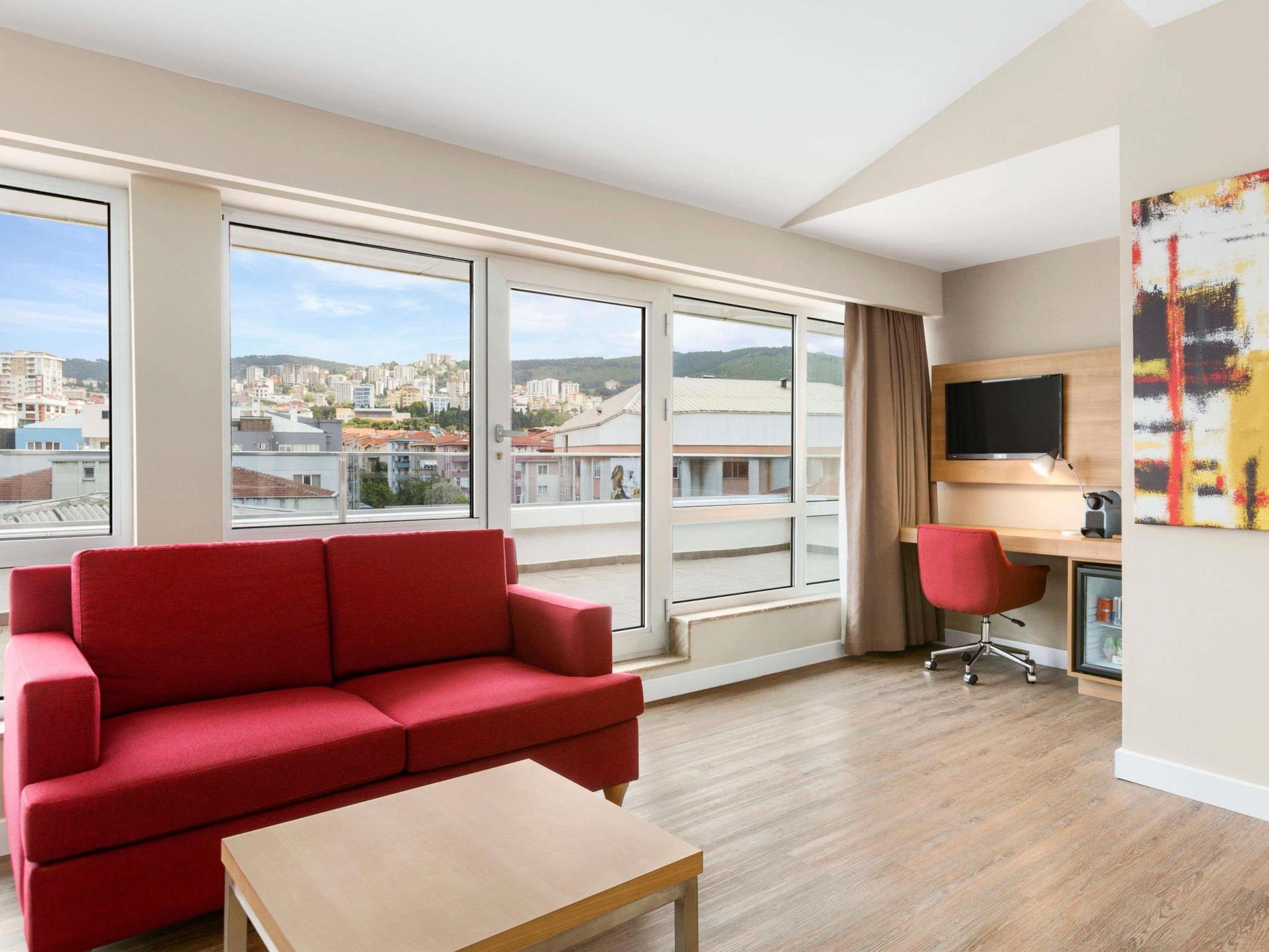 Ramada Encore Istanbul Kartal Εξωτερικό φωτογραφία