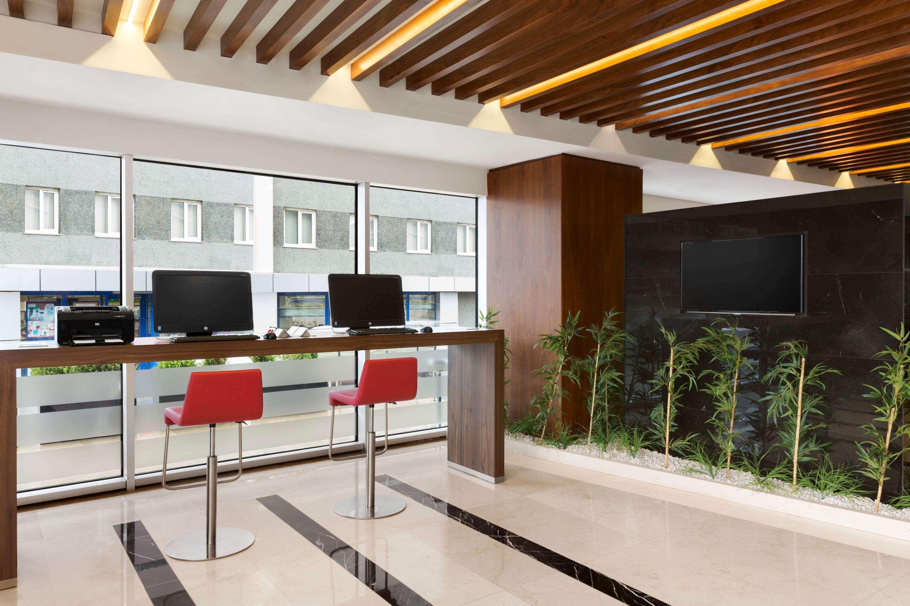 Ramada Encore Istanbul Kartal Εξωτερικό φωτογραφία