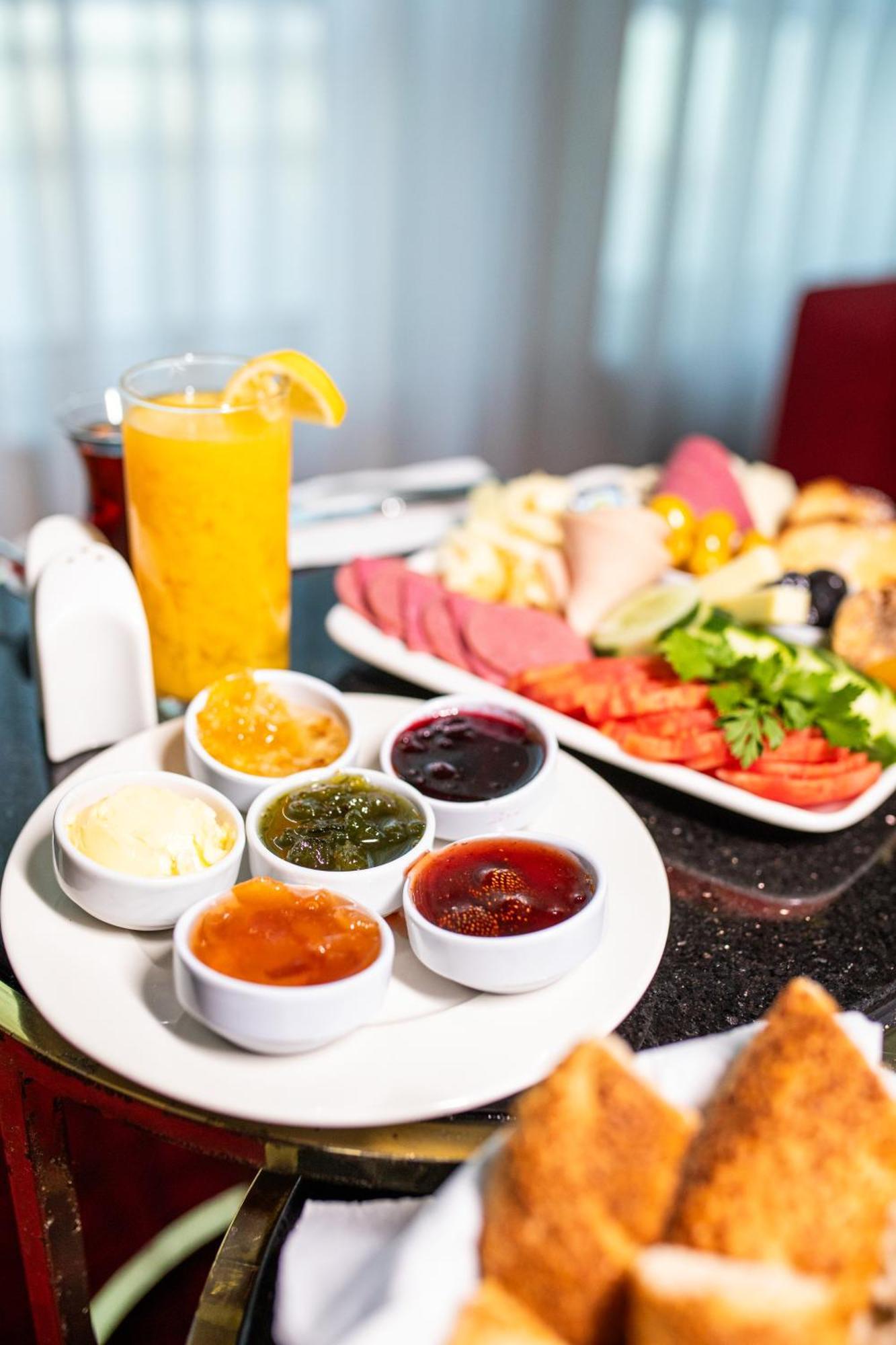 Ramada Encore Istanbul Kartal Εξωτερικό φωτογραφία