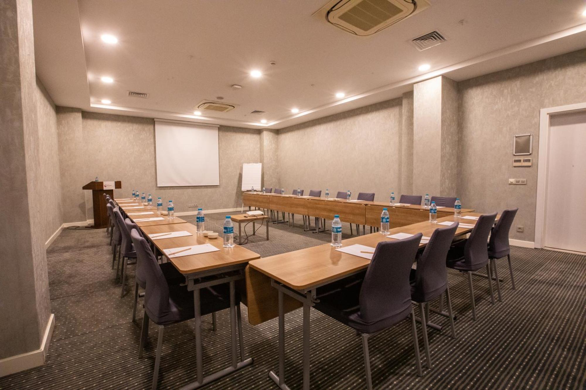 Ramada Encore Istanbul Kartal Εξωτερικό φωτογραφία