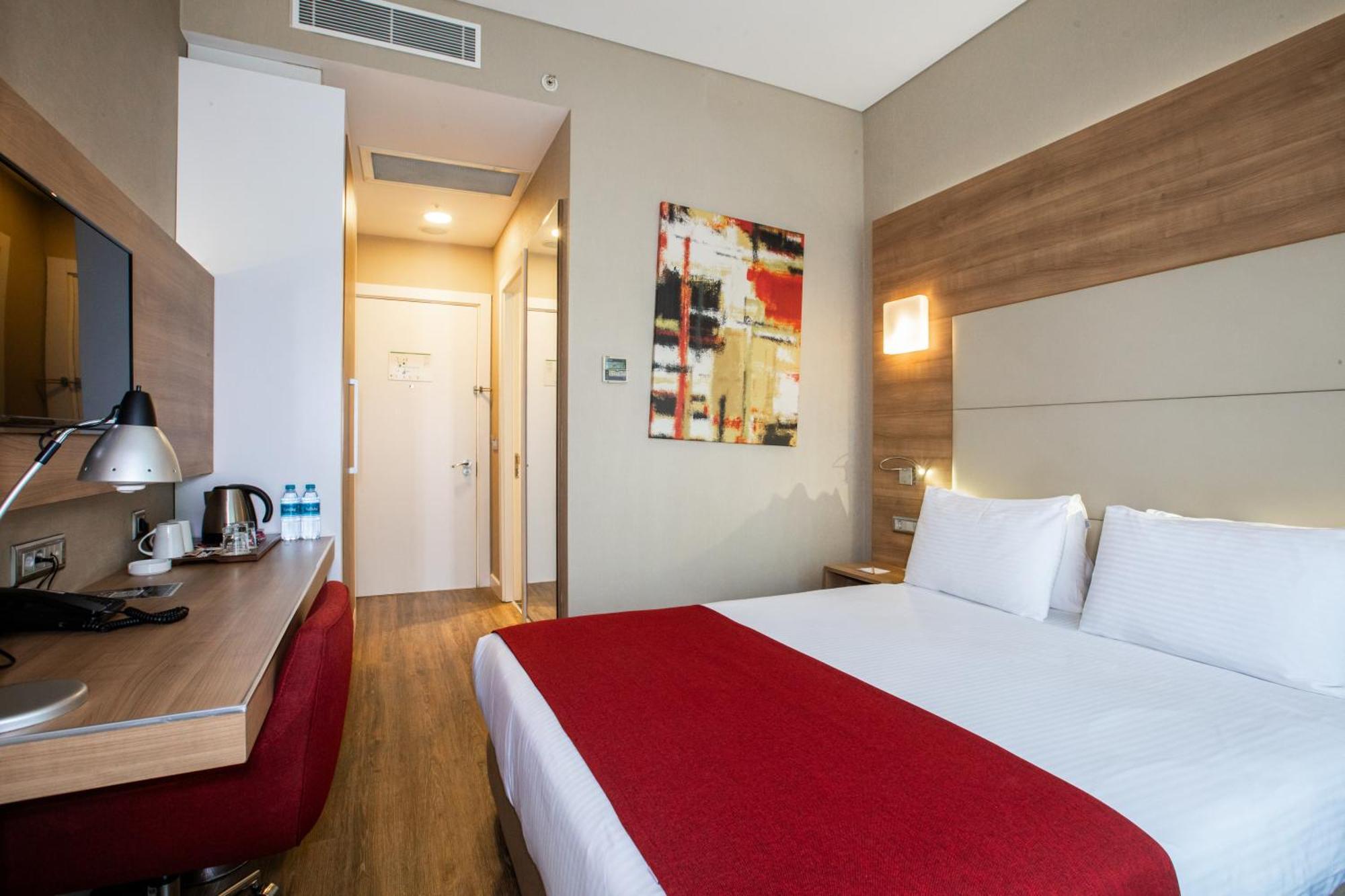 Ramada Encore Istanbul Kartal Εξωτερικό φωτογραφία