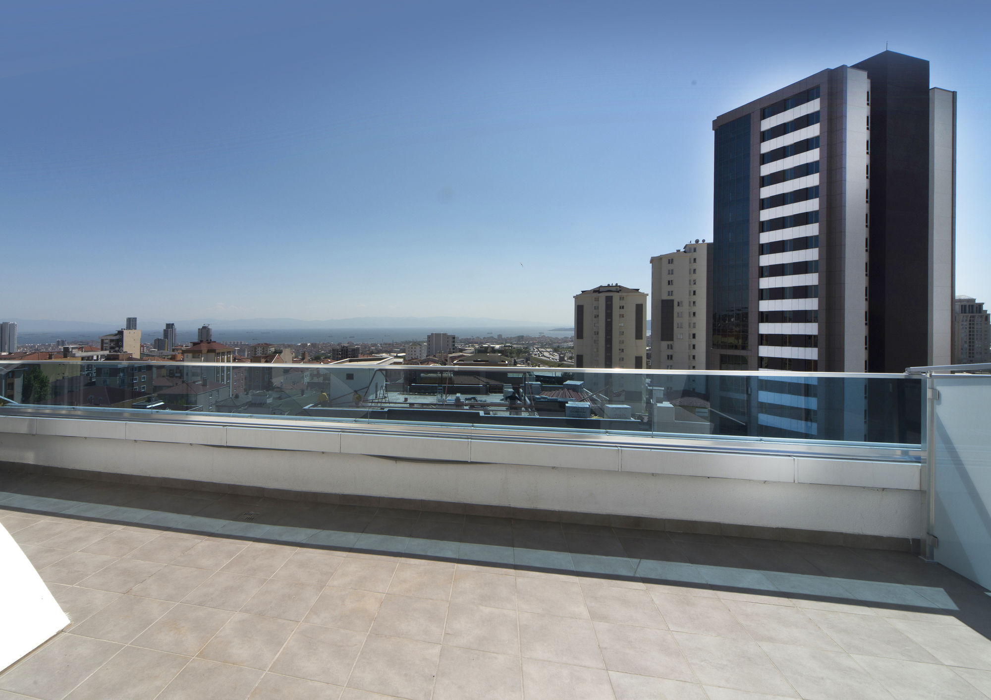 Ramada Encore Istanbul Kartal Εξωτερικό φωτογραφία